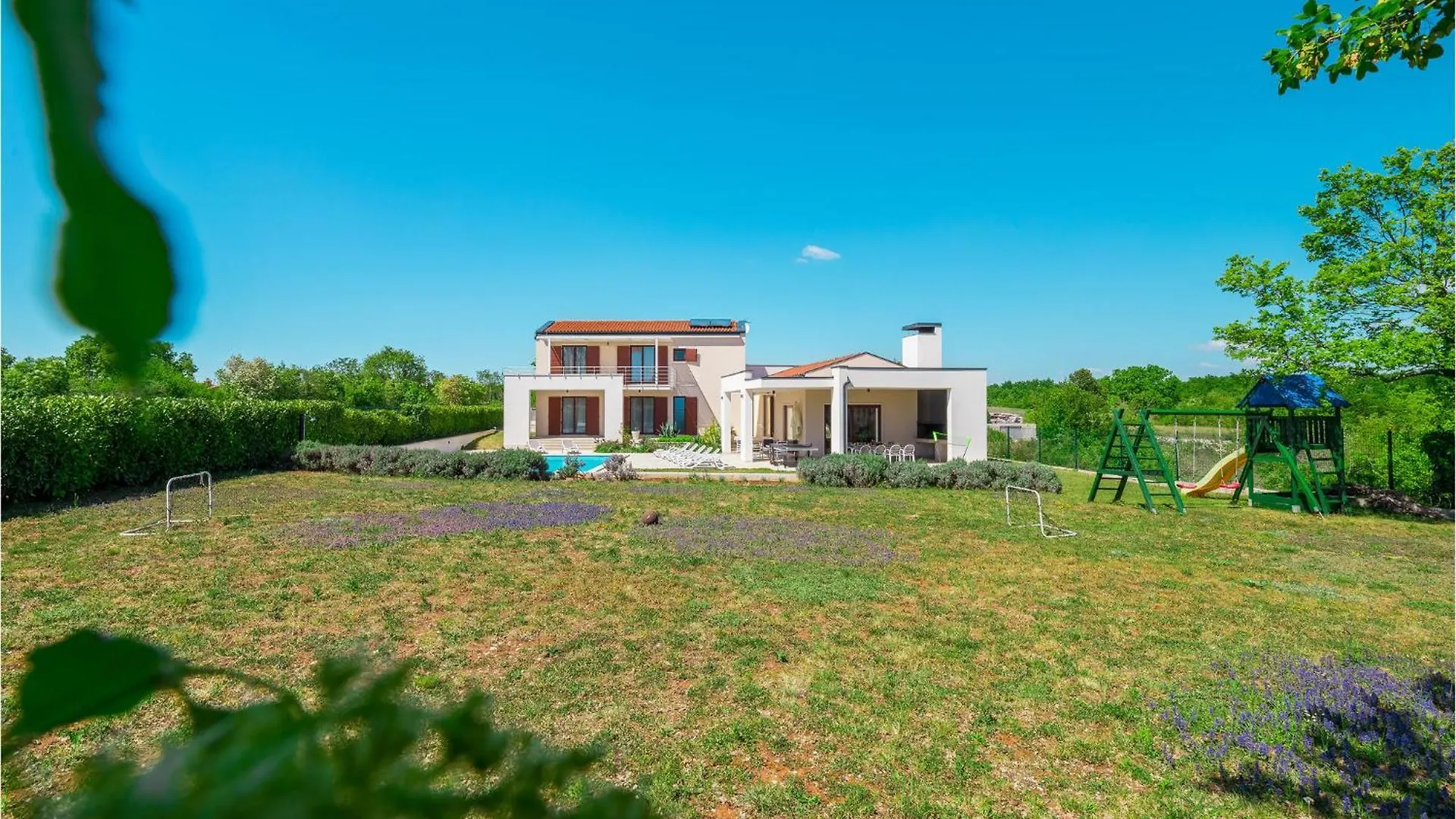 4 Bedroom Nice Home In Stokovci 0*,  Croatia