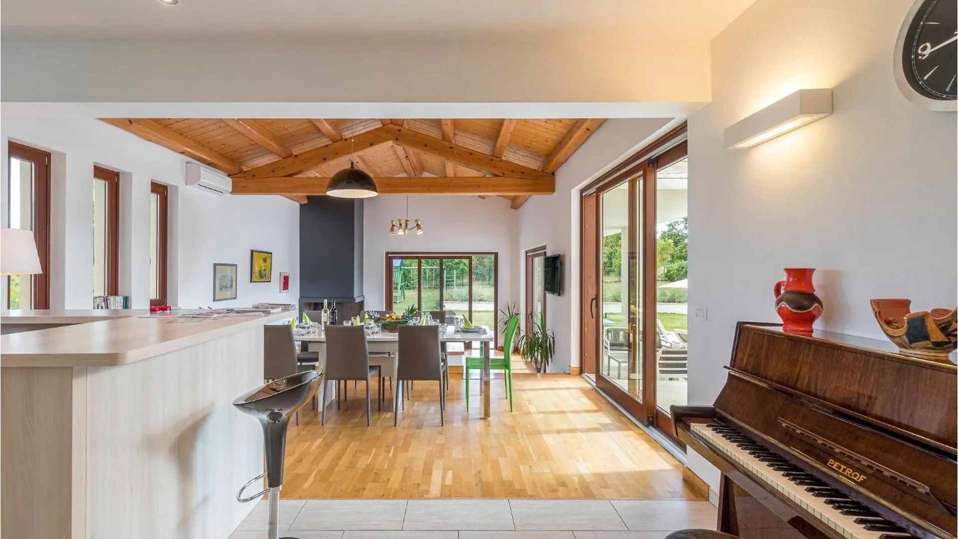 4 Bedroom Nice Home In Stokovci 0*,  Croatia