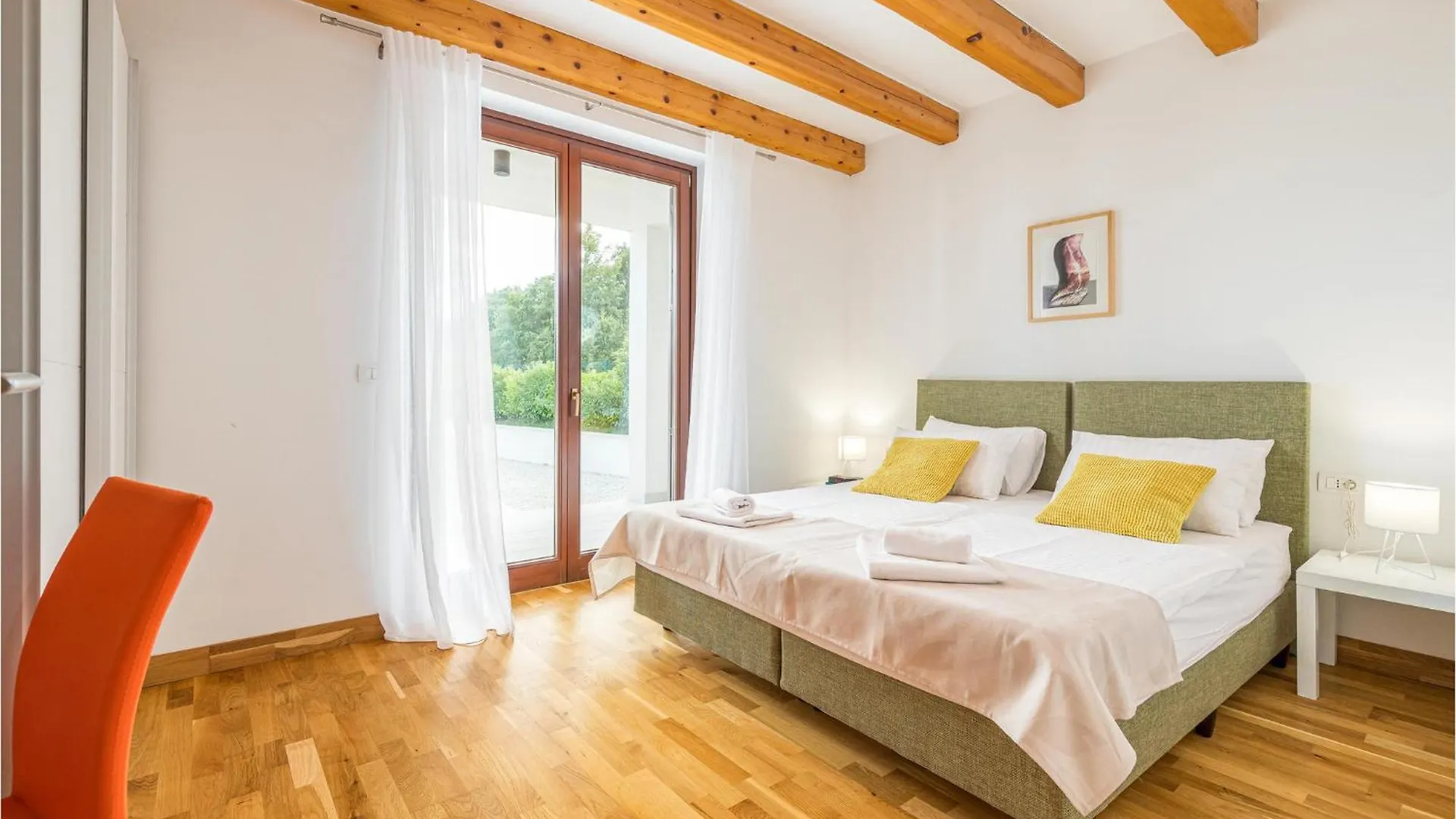 Holiday home 4 Bedroom Nice Home In Stokovci